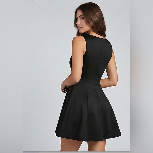 Little Black Dress Flared - Picture 5 of 11